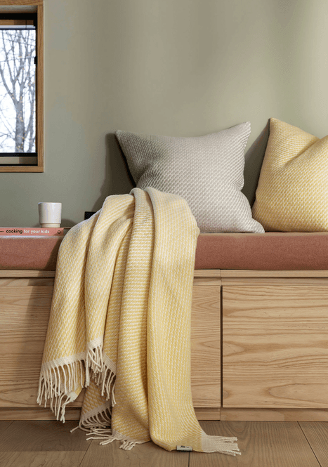 Hovedbilde Røros Tweed Mello Pledd 150x210 cm Lemon yellow