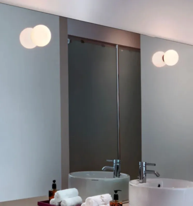 Flos Mini Glo-Ball C/W for speilmontering