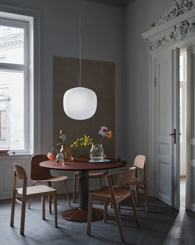 Muuto Midst Table Ø 120 - Black Linoleum / Black