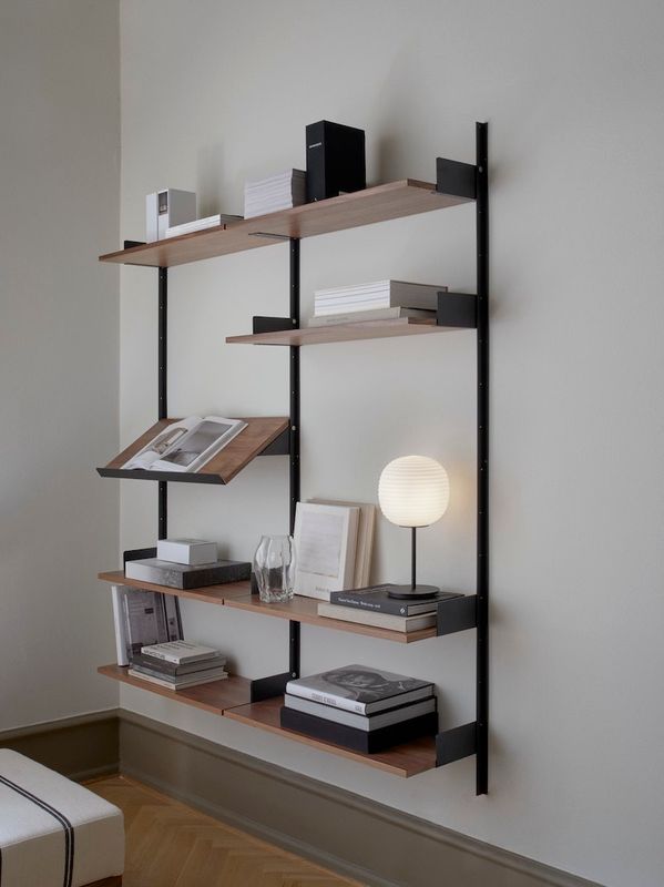 New Works Living Shelf, 1900