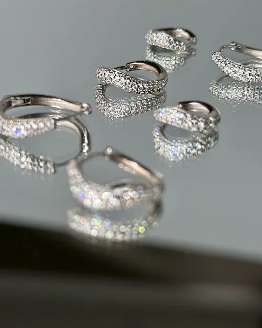 Hovedbilde Philippa Studios - Wave Pave Hoops Small Sølv