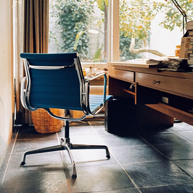 Vitra Aluminium Stol EA 117  Work - Hopsak Nero/Forest