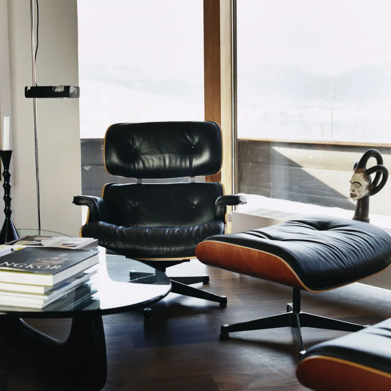Vitra Eames Lounge Chair & Ottoman Umbra Grey  Walnut