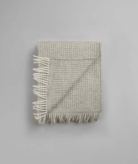 Hovedbilde Røros Tweed Ullpledd Vega 150x210 cm - Grey 