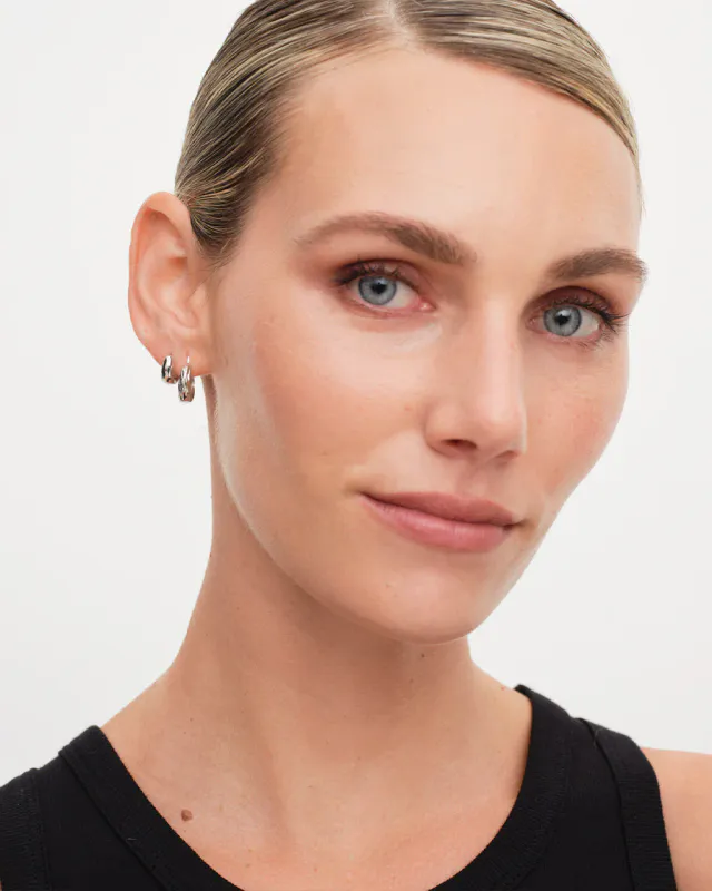 Philippa Studios - Dome Hoops Small Sølv