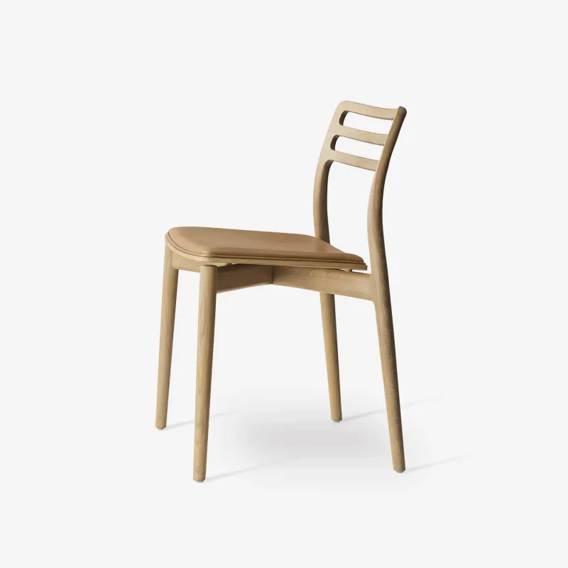 Vipp481 Cabin chair spisestol - Eik/skinn - flere varianter